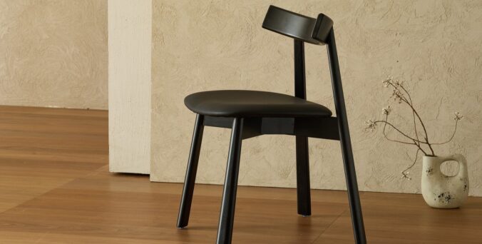 כיסא דגם ניל שחור