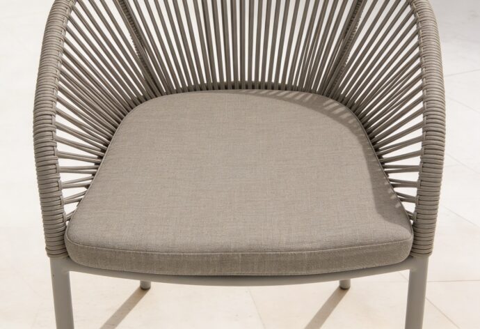 כיסא דגם קלארה סהרה