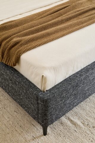 מיטה דגם סימפל - שחור + ארגז מצעים ומזרן מתנה