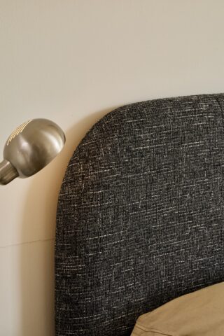 מיטה דגם סימפל - שחור + מזרן מתנה