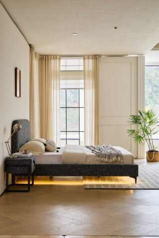 מיטה דגם סימפל - שחור + מזרן מתנה