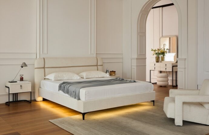 מיטה דגם פראג - שמנת FABRIC + מזרן מתנה