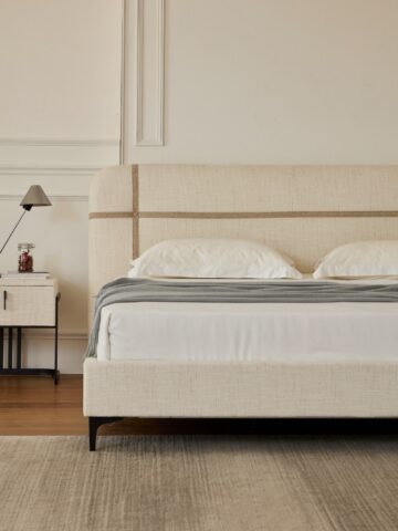 מיטה דגם פראג - שמנת FABRIC + מזרן מתנה