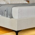 מיטה דגם פראג - שמנת FABRIC + מזרן מתנה