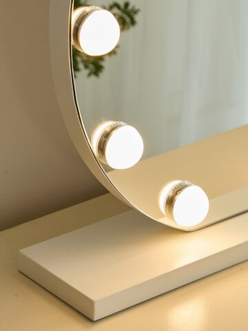 מראת קיר דגם אור