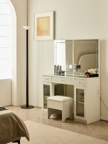 קומודה ומראה דגם אורן