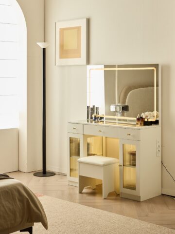 קומודה ומראה דגם אורן