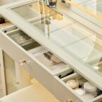 קומודה ומראה דגם אורן