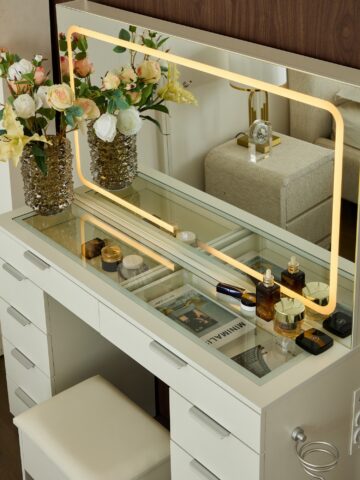 קומודה ומראה דגם אירוס