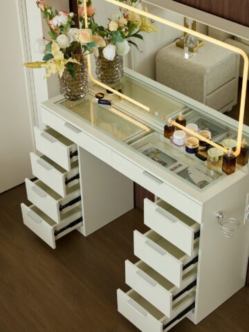 קומודה ומראה דגם אירוס