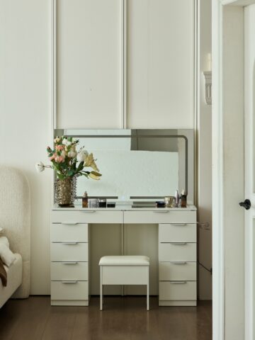 קומודה ומראה דגם אירוס