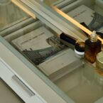 קומודה ומראה דגם אירוס