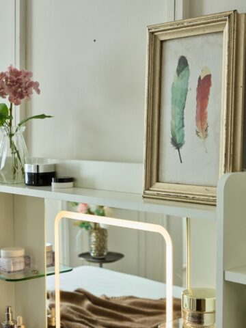 קומודה ומראה דגם ארי