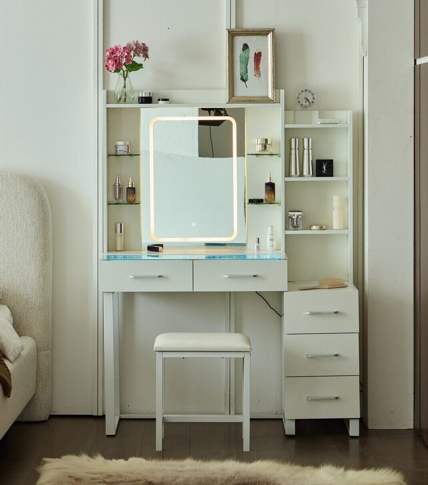 קומודה ומראה דגם ארי