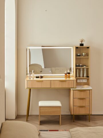 קומודה ומראה דגם ויקטוריה