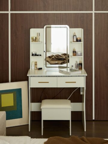 קומודה ומראה דגם ליצ'י