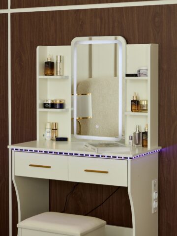 קומודה ומראה דגם ליצ'י