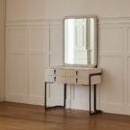 קומודה ומראה דגם סימפל שמנת