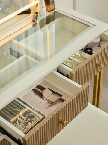 קומודה ומראה דגם ענבר