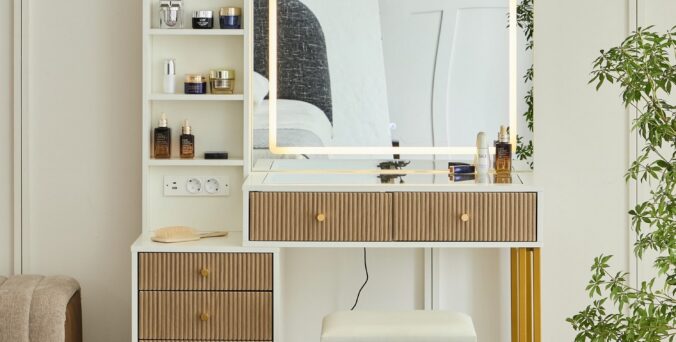 קומודה ומראה דגם ענבר