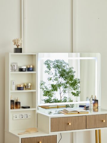 קומודה ומראה דגם ענבר