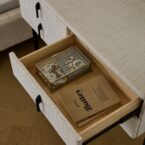 קומודה ומראה דגם פראג בגוון שמנת