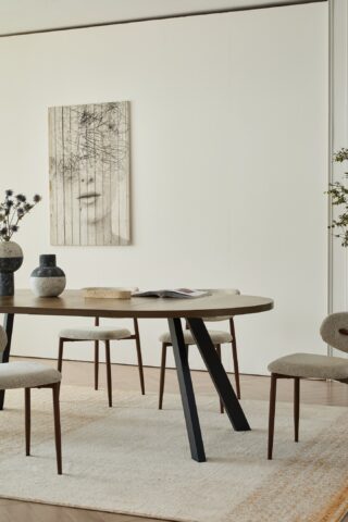 שולחן דגם ברנע בגוון אלון כהה