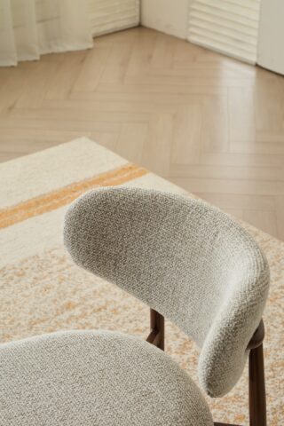 כיסא דגם לירון בגוון שמנת