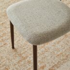 כיסא דגם לירון בגוון שמנת