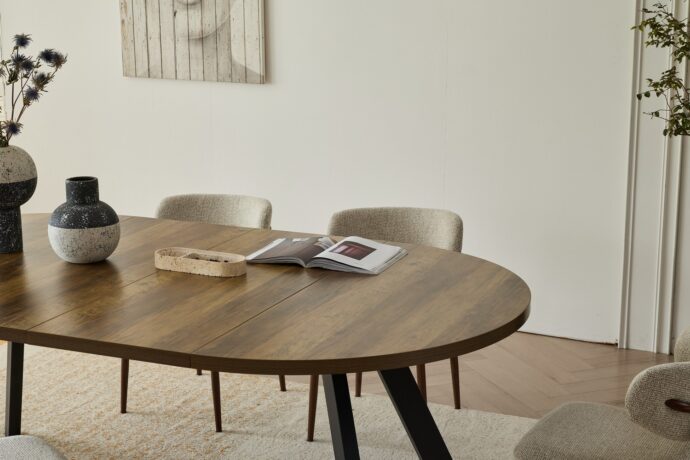 שולחן דגם ברנע בגוון אלון כהה