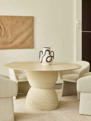 שולחן דגם נוגה בגוון אבן