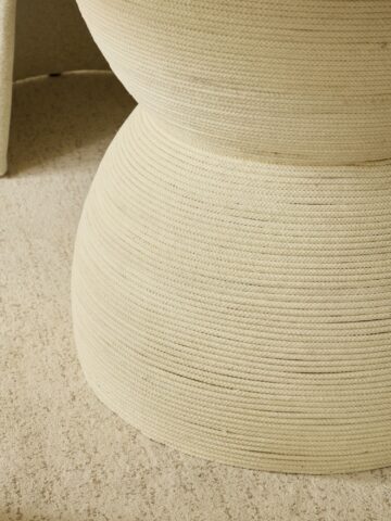 שולחן דגם נוגה בגוון אבן