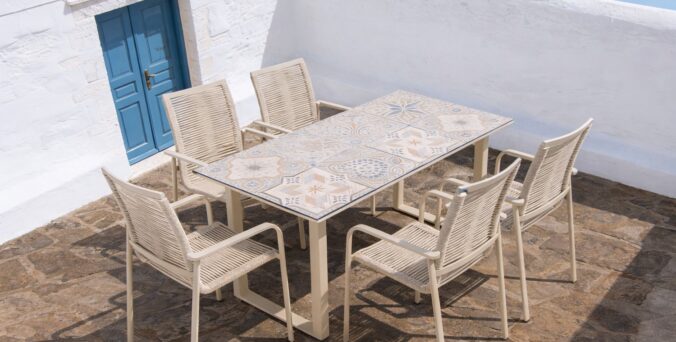 שולחן חוץ דגם סנטוריני