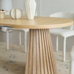 שולחן דגם קדם בגוון אלון בהיר