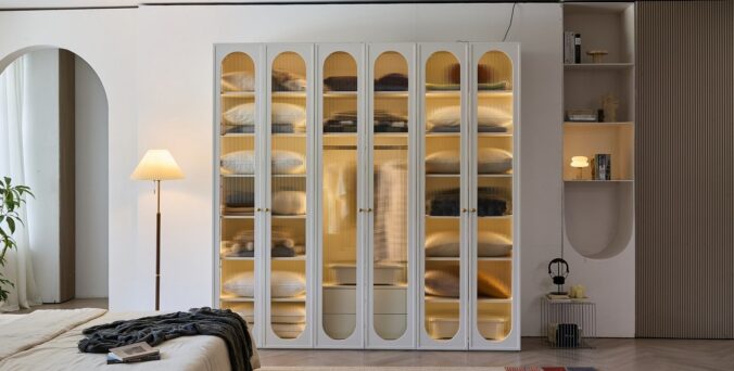 ארון דגם אגם 6 דלתות בגוון שמנת + תאורה