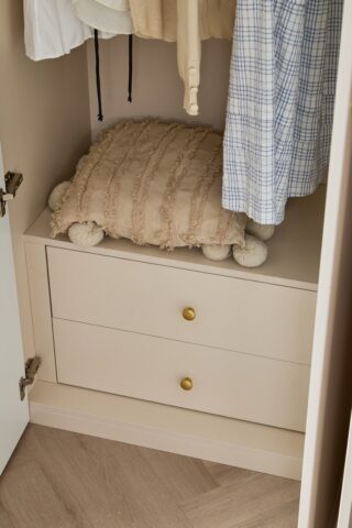 ארון דגם קאי 6 דלתות בגוון סהרה