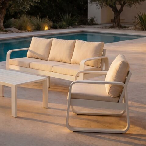 פינת חוץ דגם 'סינגפור' בגוון שמנת