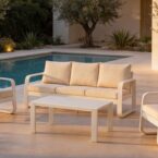 פינת חוץ דגם 'סינגפור' בגוון שמנת