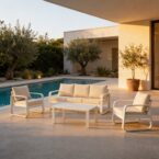 פינת חוץ דגם 'סינגפור' בגוון שמנת