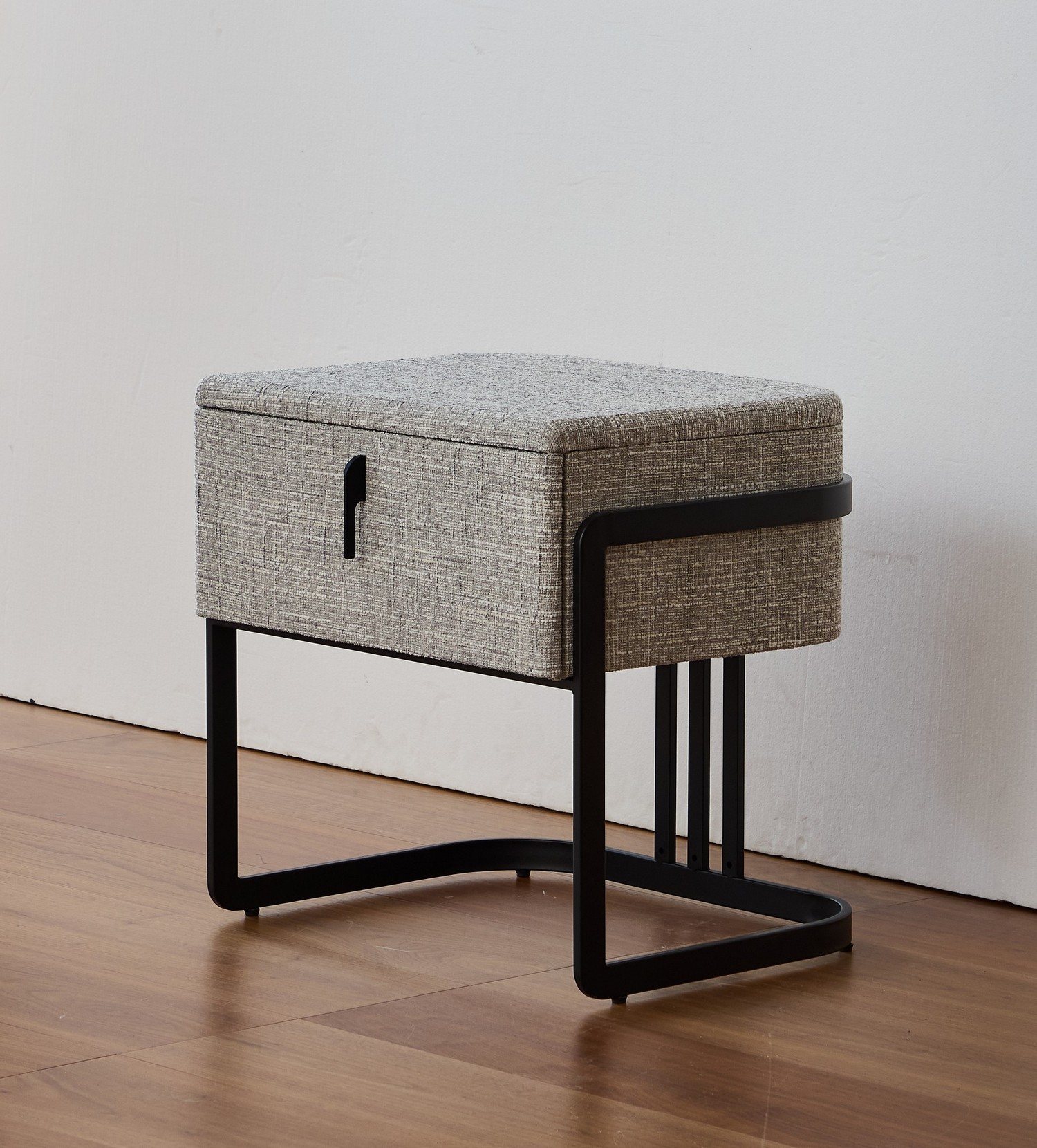 שידה דגם פראג - בגוון אפור