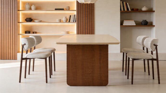 שולחן דגם 'ארז' בגוון אגוז + שמנת